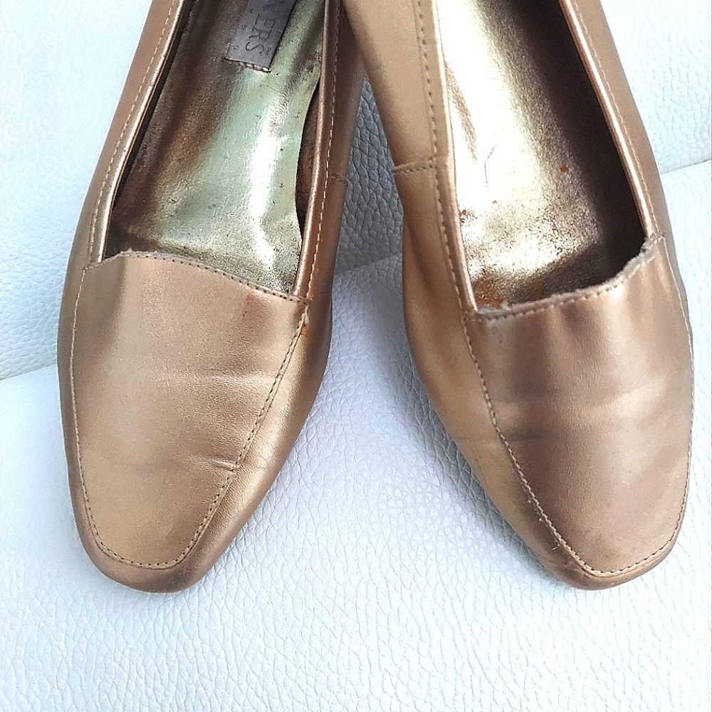 Metalic Gold LIBY Leather Comfortable Loafers Flats Size 8.5